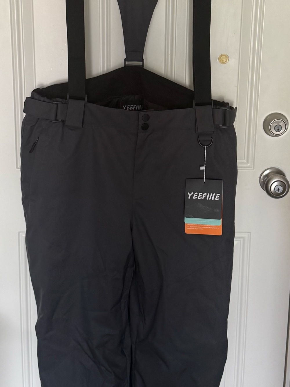 Yeefine Men’s Black Ski & Snowboard Pants with Adjustable Suspenders XL